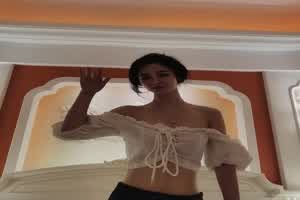 小脸女神情趣诱惑  背景图片