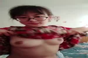 网曝门事件 西安师范程茹自慰啪啪  背景图片