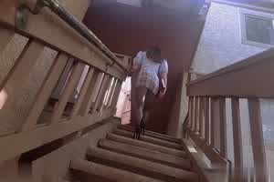 留学生nico剧情演绎痴女家教  背景图片