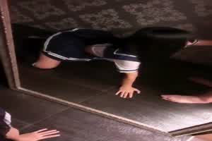 趴着口交制服  背景图片