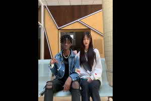 极品反差国内女大学生挑战黑人大屌面对大屌毫不畏惧真骚  背景图片