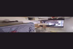 美臀母狗留学生被外籍大鸡巴男友按在桌子底下无套抽插 超大阴唇  背景图片