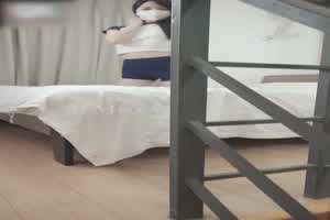 女神missa 学生运动服搭长袜  背景图片