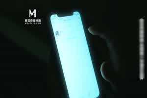 狼叔月圆逞欲爆操侄女-艾鲤  背景图片