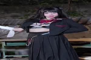 无限观看小恶魔系美少女扭腰  背景图片