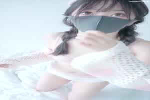 玩偶姐姐 白虎白袜纯情玩弄  背景图片