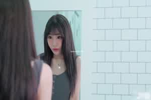 JVID SSS级最美鲍鱼女神【璃奈酱】作品，都市传说公厕痴女，变态M属性白虎肉便器  背景图片