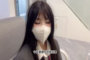 原创 小敏儿 下班后跟公司女实习生的约会  背景图片