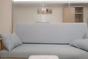 《千人斩探花》粉衣黑裙妹子太萌，抱起来倒挂金钩玩 69  背景图片