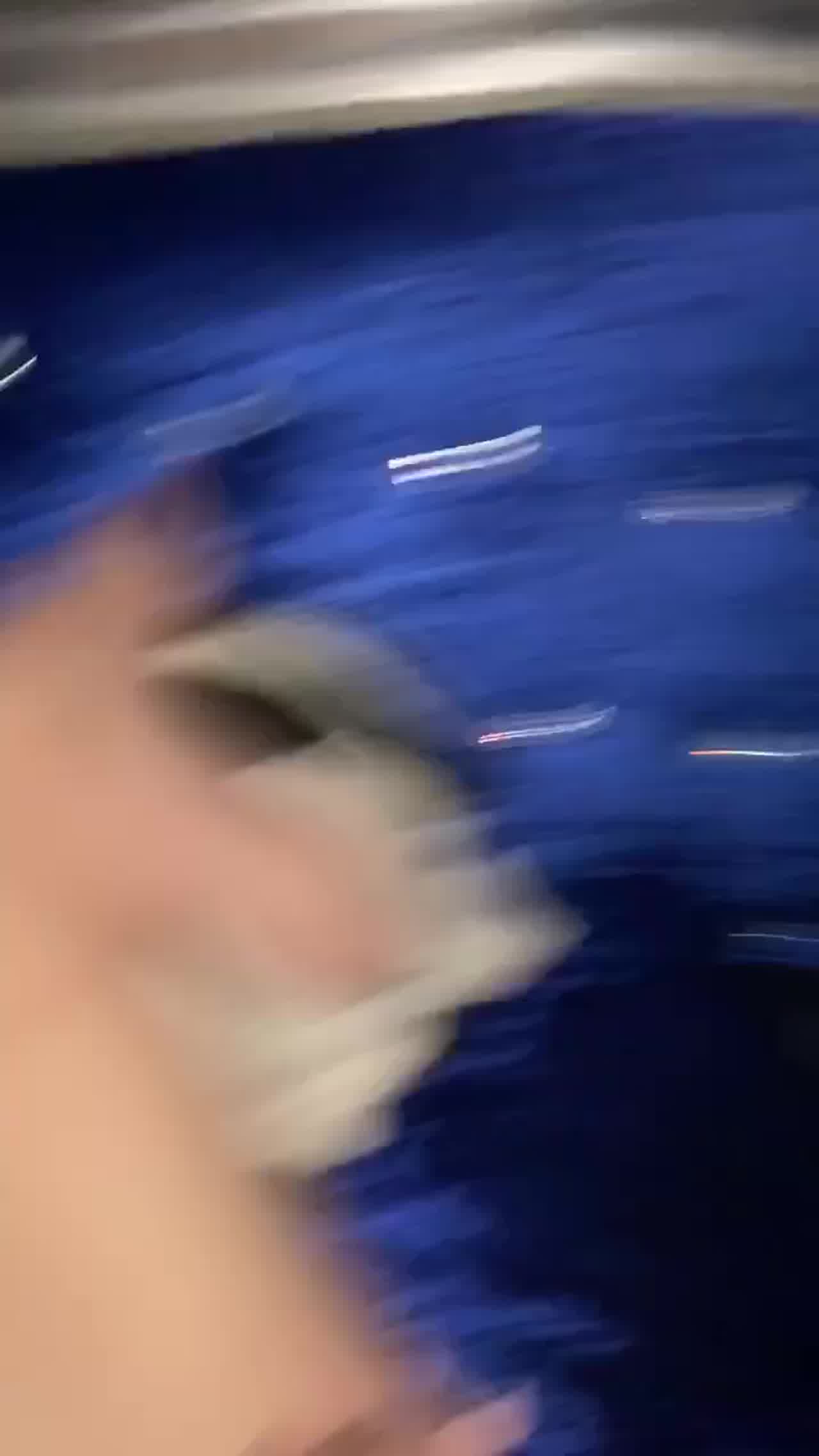  乌鲁木齐会所，推车 的剧照1