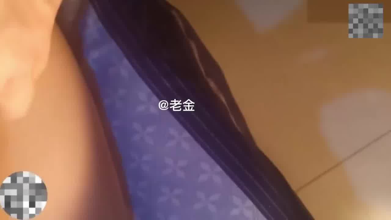  母子乱伦  真实山东农村母子乱伦,熟女后妈,儿子强奸熟女继母,逼毛都白了 的剧照5