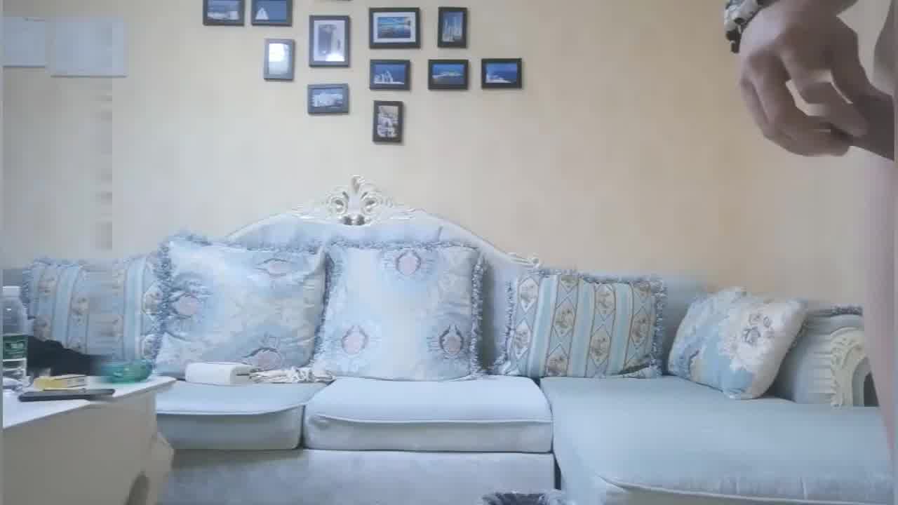  探花系列约炮紧身牛仔裤漂亮妹子 的剧照9