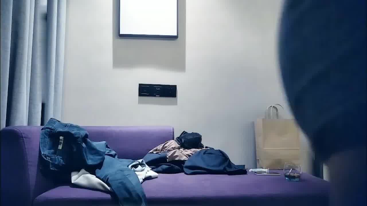  这个眼镜妹是云南的大学生，到深圳捞金的，在深圳待了3天被干了3天，一共操了6场完整版第六场 的剧照1