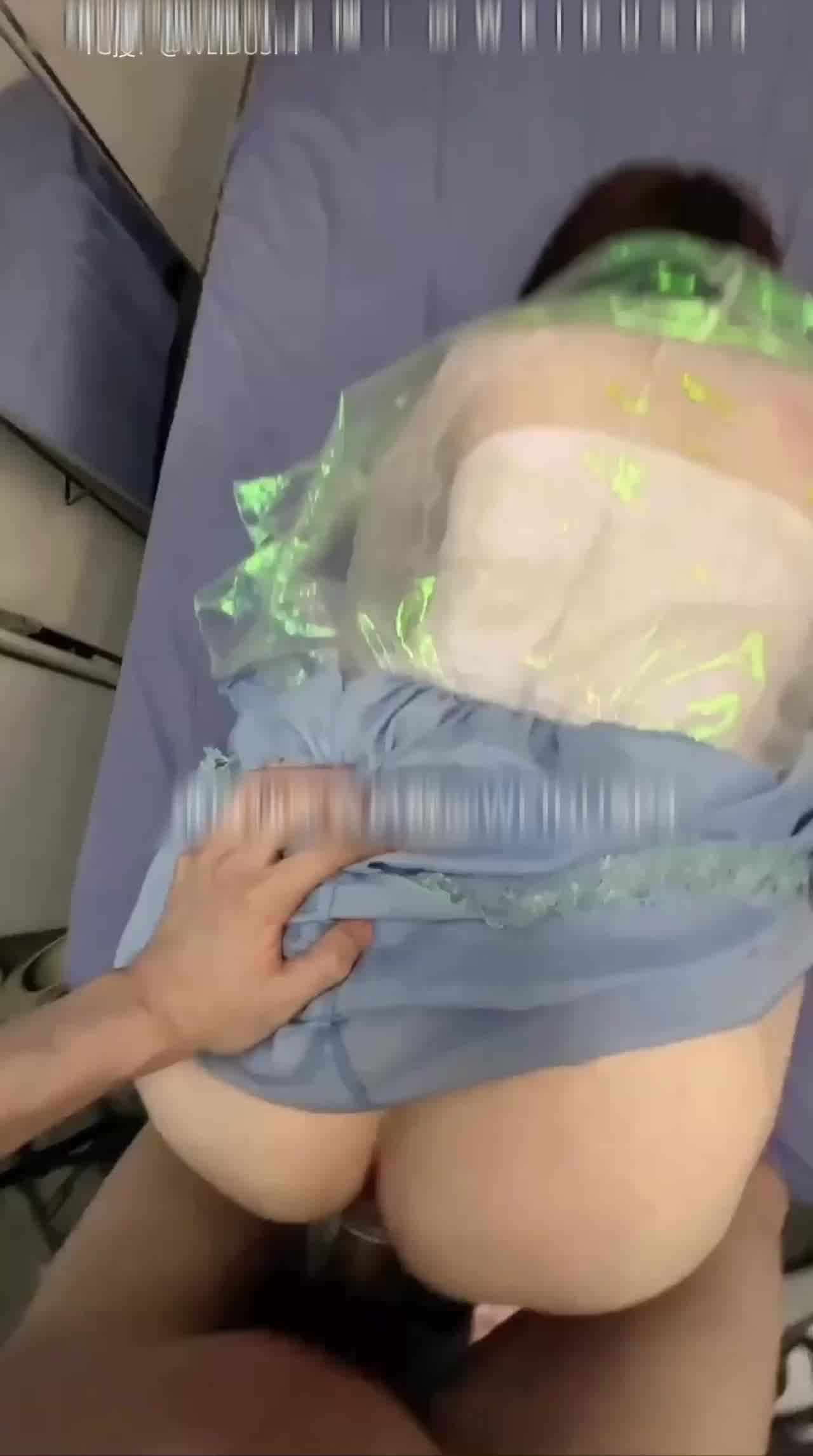  约长腿古装情趣美人床上做爱～还是给肥臀白虎！这又更赞了 的剧照3