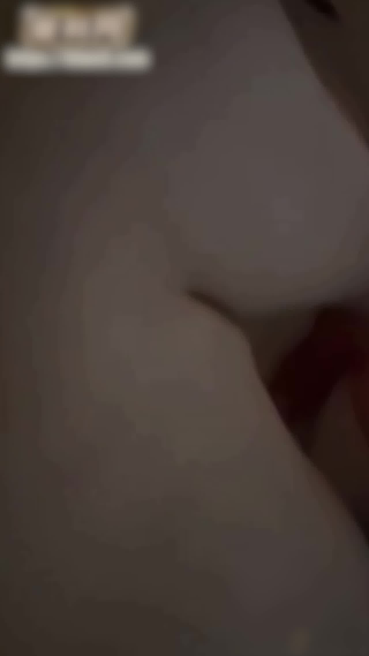  抖音百万粉丝网红 教母eliy 3p不雅视频流出 各种制服完美驾驭 双洞齐开 尽显母狗姿态 的剧照6