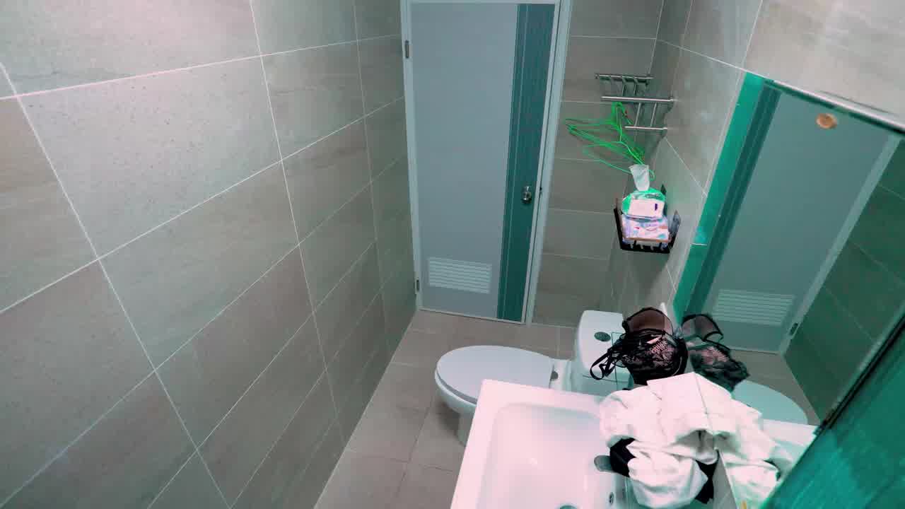  【大象传媒】社会新鲜人初尝绝顶快感 的剧照8