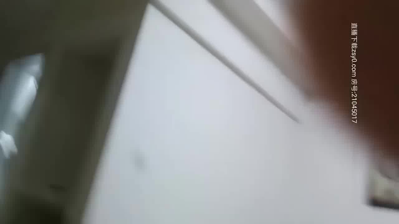  B哥探花秀高颜值性感黑裙妹子，穿上黑丝舔菊后入抽插 的剧照2